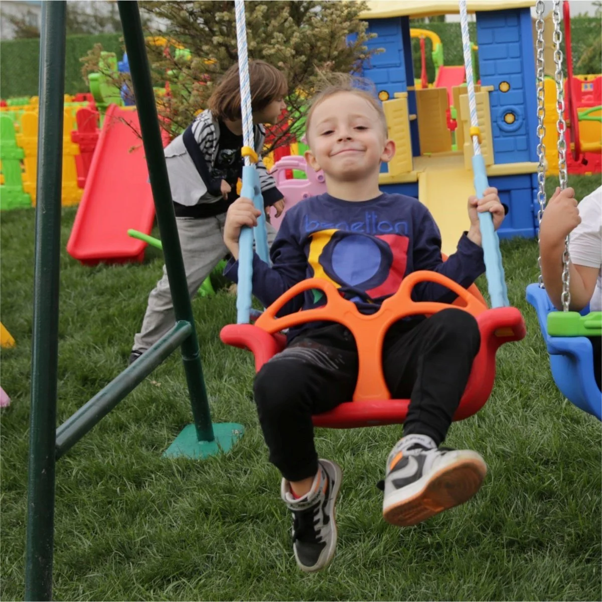 bead-swing-with-drawstring-red-pitayakids-one