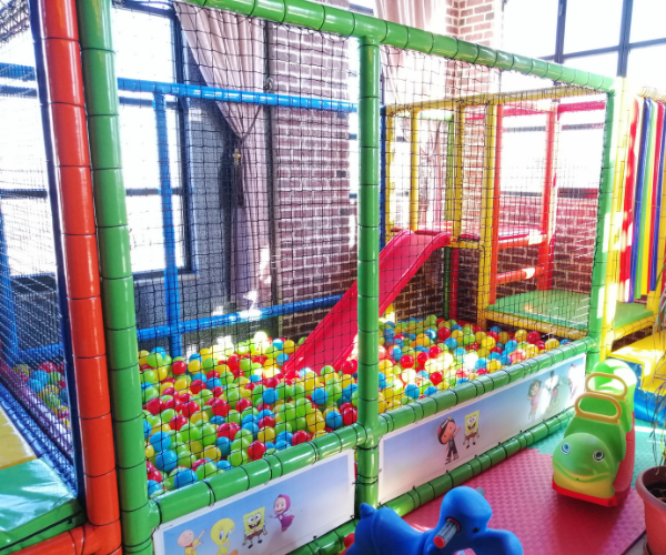 Canyon Ball Pit & Trampoline Indoor Playground