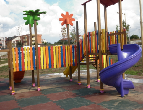 Maple Wooden Play Set